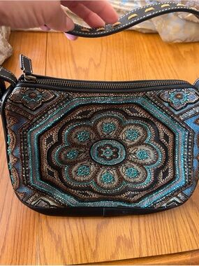 Isabella Fiore Beaded Shoulder Bag